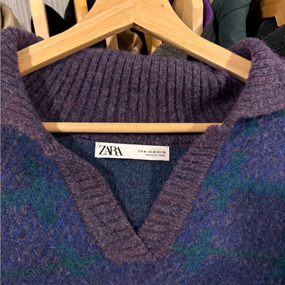 Zara Sweater - Picture 3 of 3